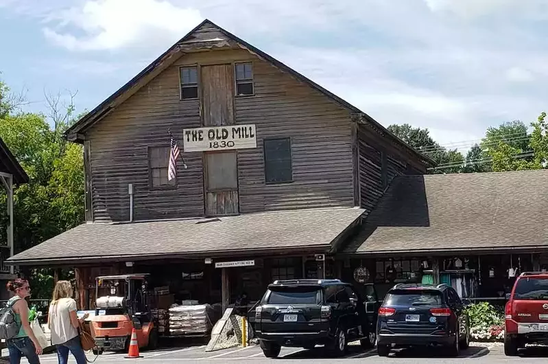 the old mill general store in pigeon forge