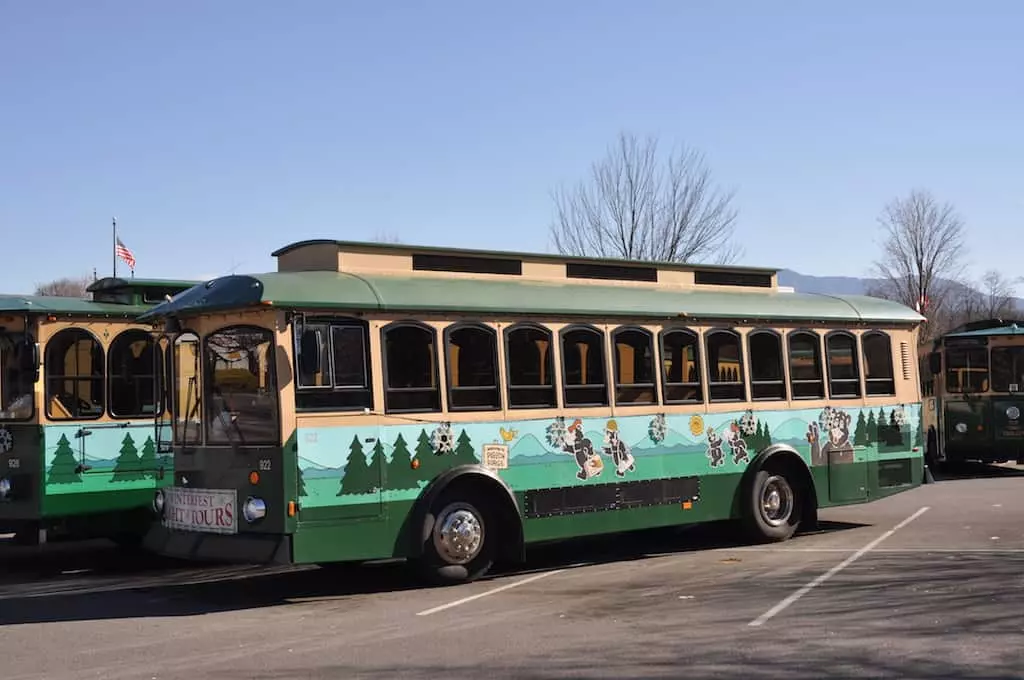 pigeon forge trolley