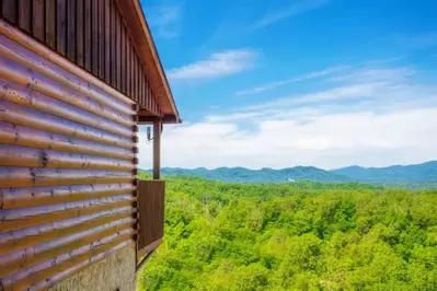 private sunsets cabin with mountain view