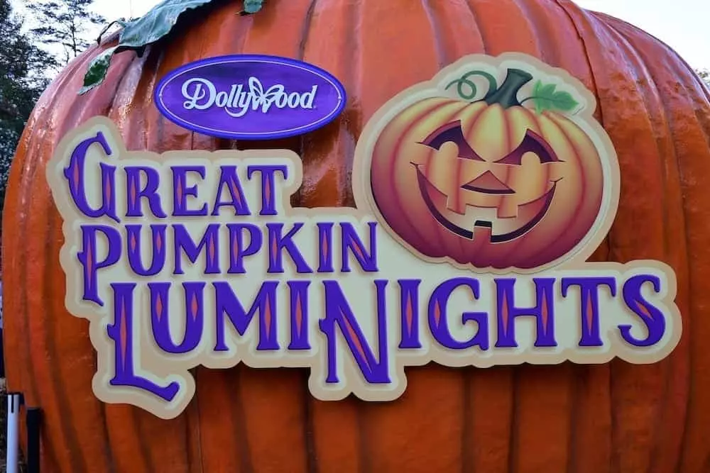 great pumpkin luminights at dollywood