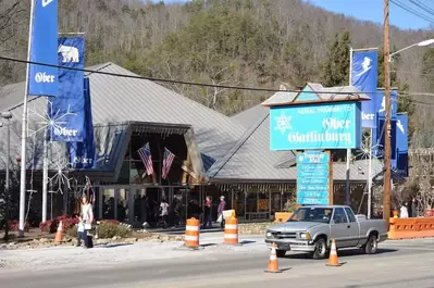 The sign for the Ober Gatlinburg Aerial Tramway on The Strip.