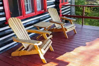 rocking chair outside large cabin rentals in Pigeon Forge TN