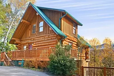 American Heritage cabin in Gatlinburg