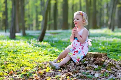 little girl hiking in the Smoky Mountains for the first time