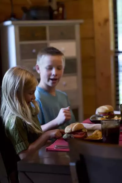 cooking in a pigeon forge cabin