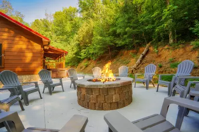 The Grand Cedar Hideaway