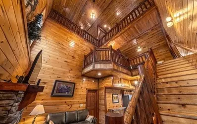 Amazing Adventure Lodge